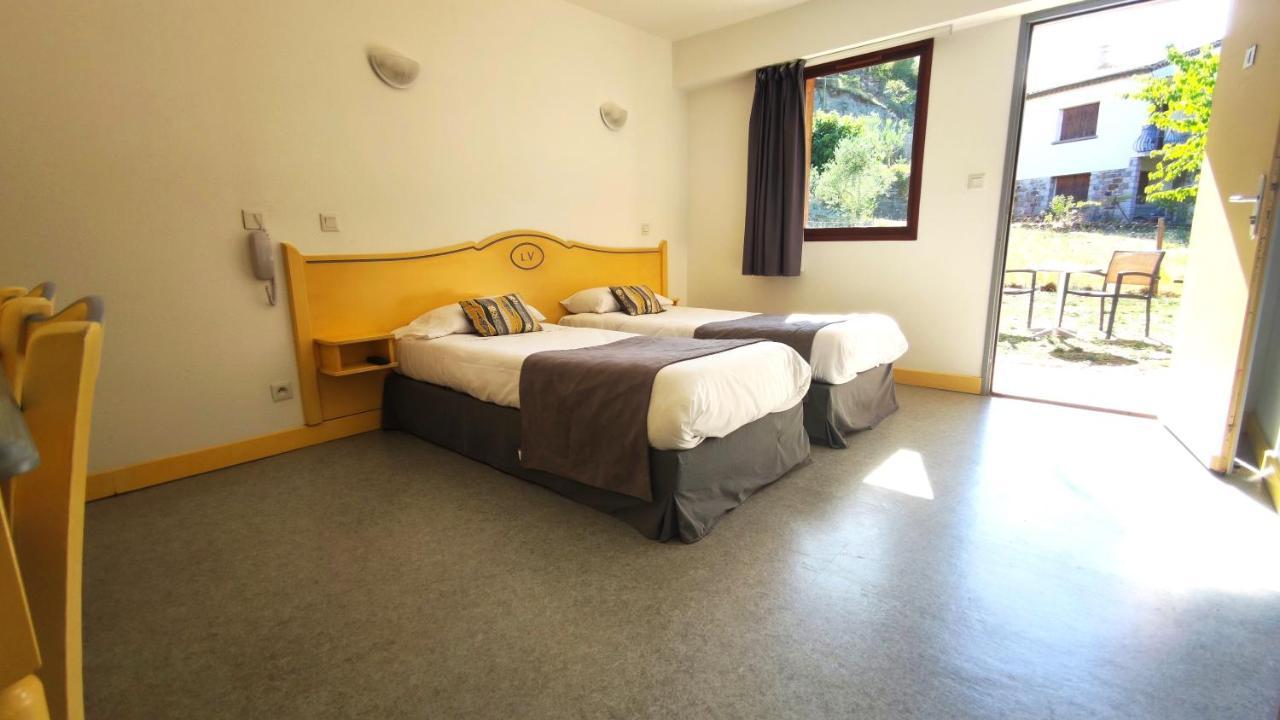 Hotel Le Vanseen Les Vans Eksteriør billede