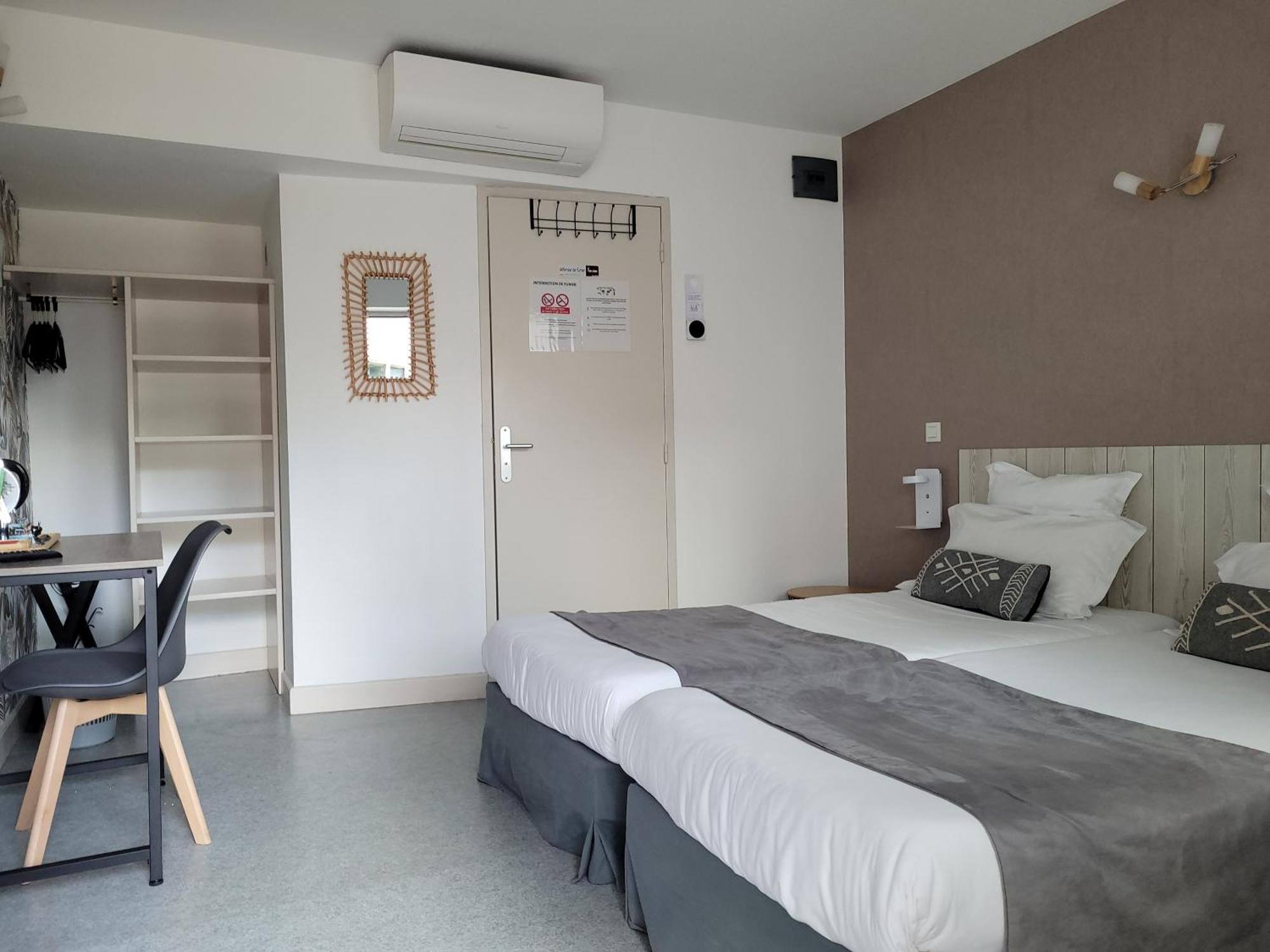 Hotel Le Vanseen Les Vans Eksteriør billede