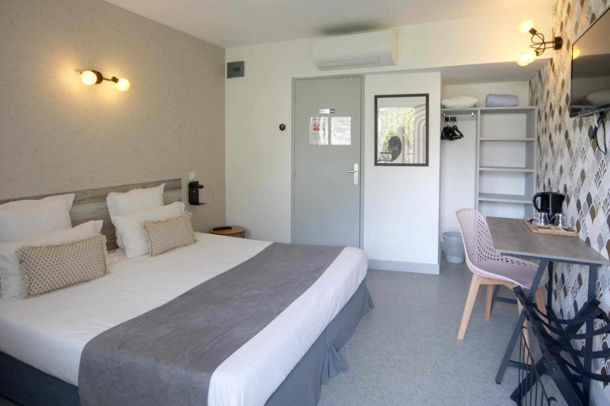 Hotel Le Vanseen Les Vans Eksteriør billede
