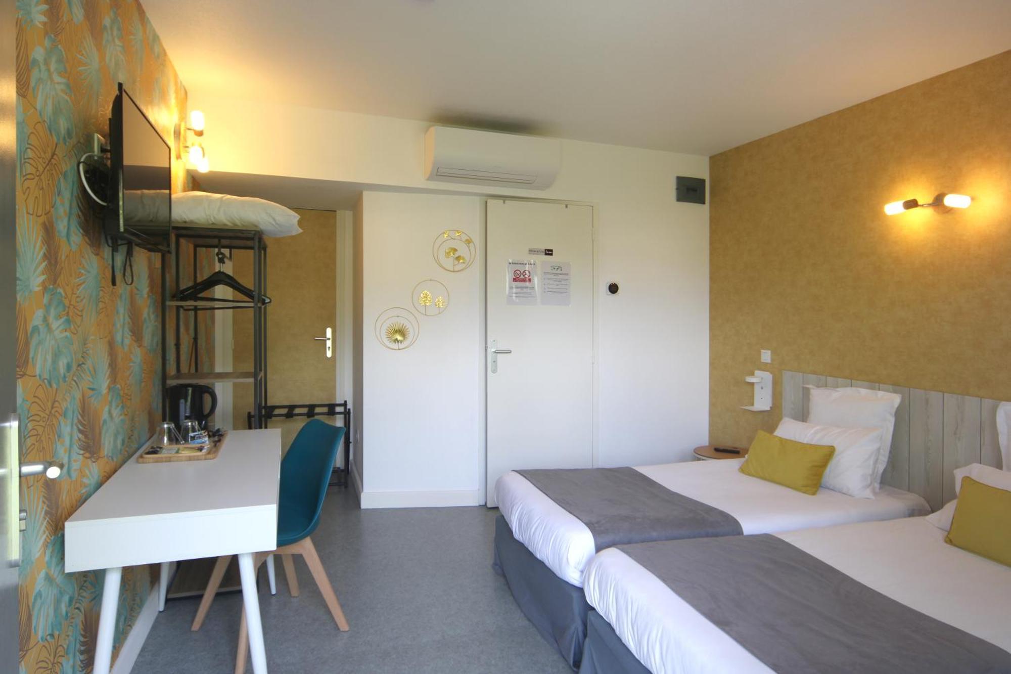 Hotel Le Vanseen Les Vans Eksteriør billede