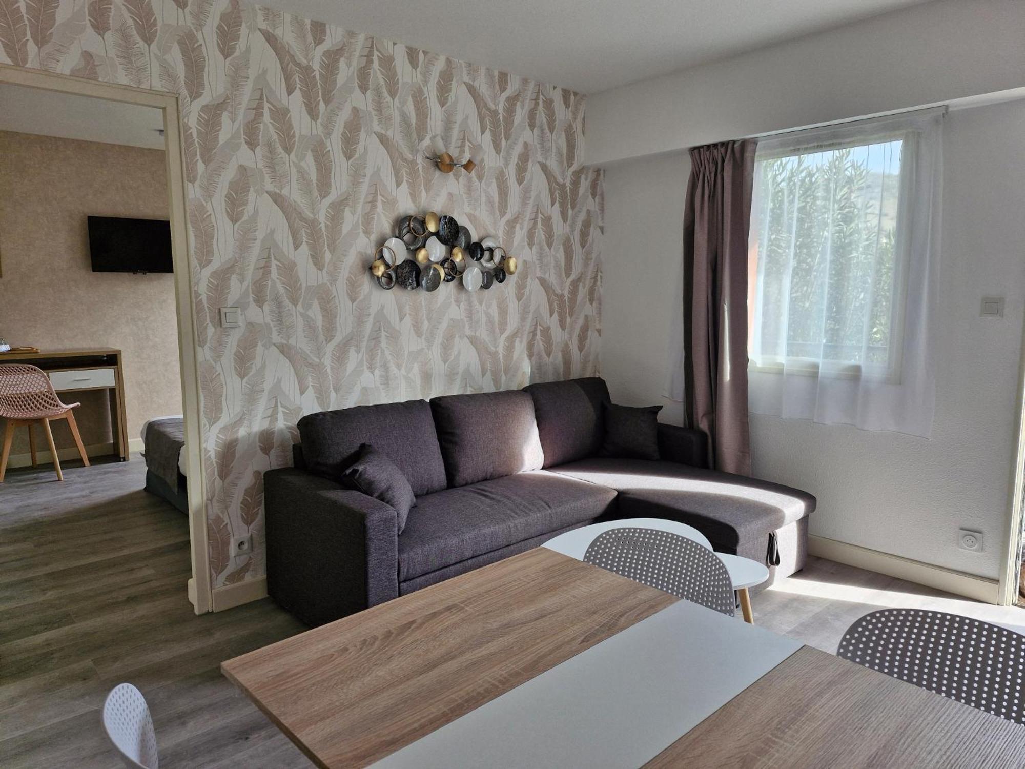 Hotel Le Vanseen Les Vans Eksteriør billede